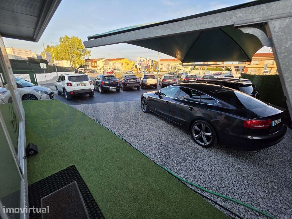 Stand Automóvel em Nogueira da Maia - Grande imagem: 4/12