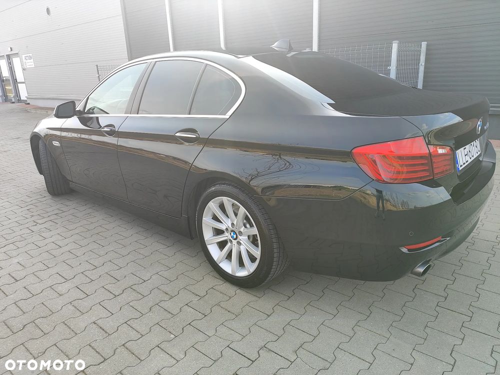 BMW Seria 5 535i - 38