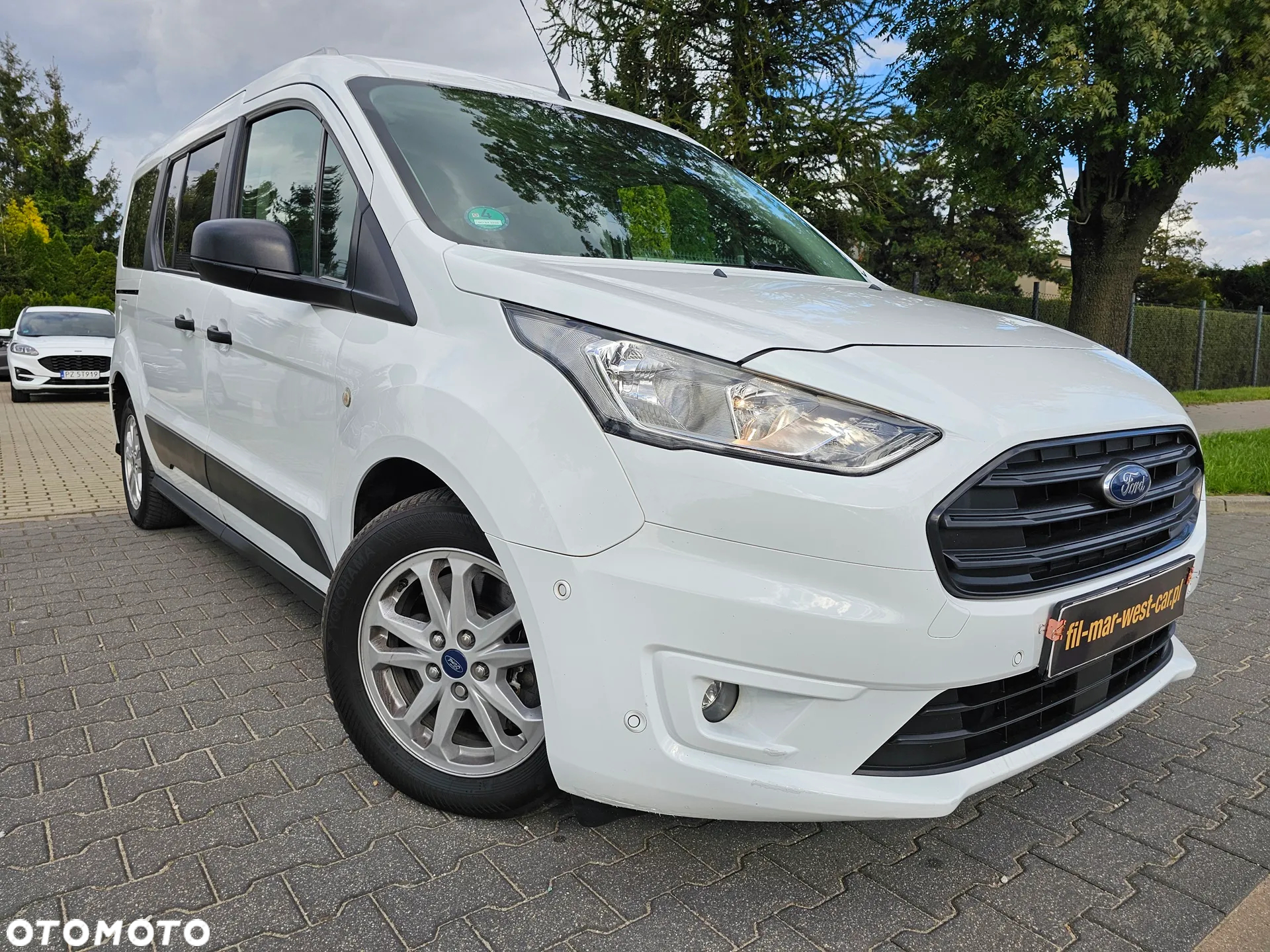 Ford Tourneo Connect Grand - 3