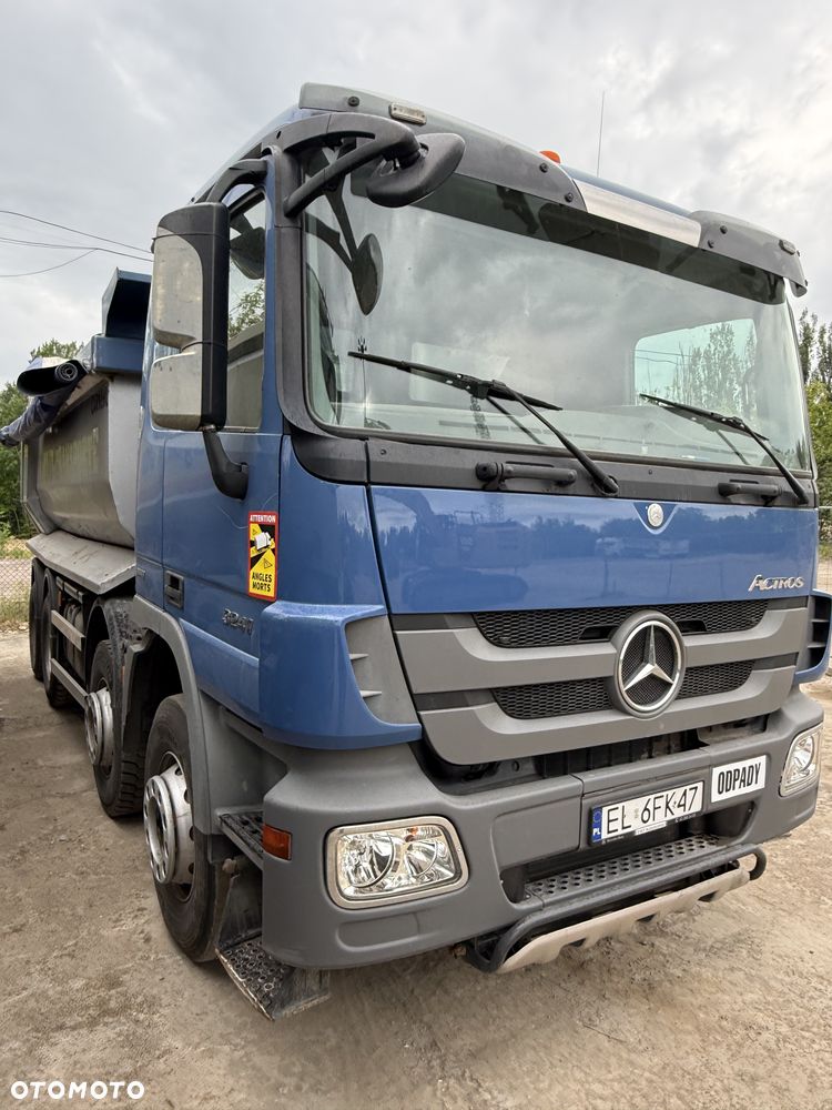Mercedes-Benz Actros - 4