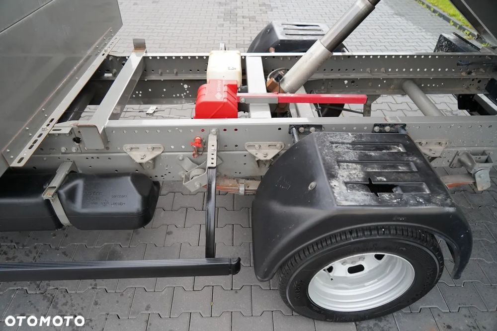 Iveco DAILY 35-130 / WYWROTKA STALOWA / BLIŹNIAK / 3 MIEJSCA / BLOKADA MOSTU / SPROWADZONY - 22