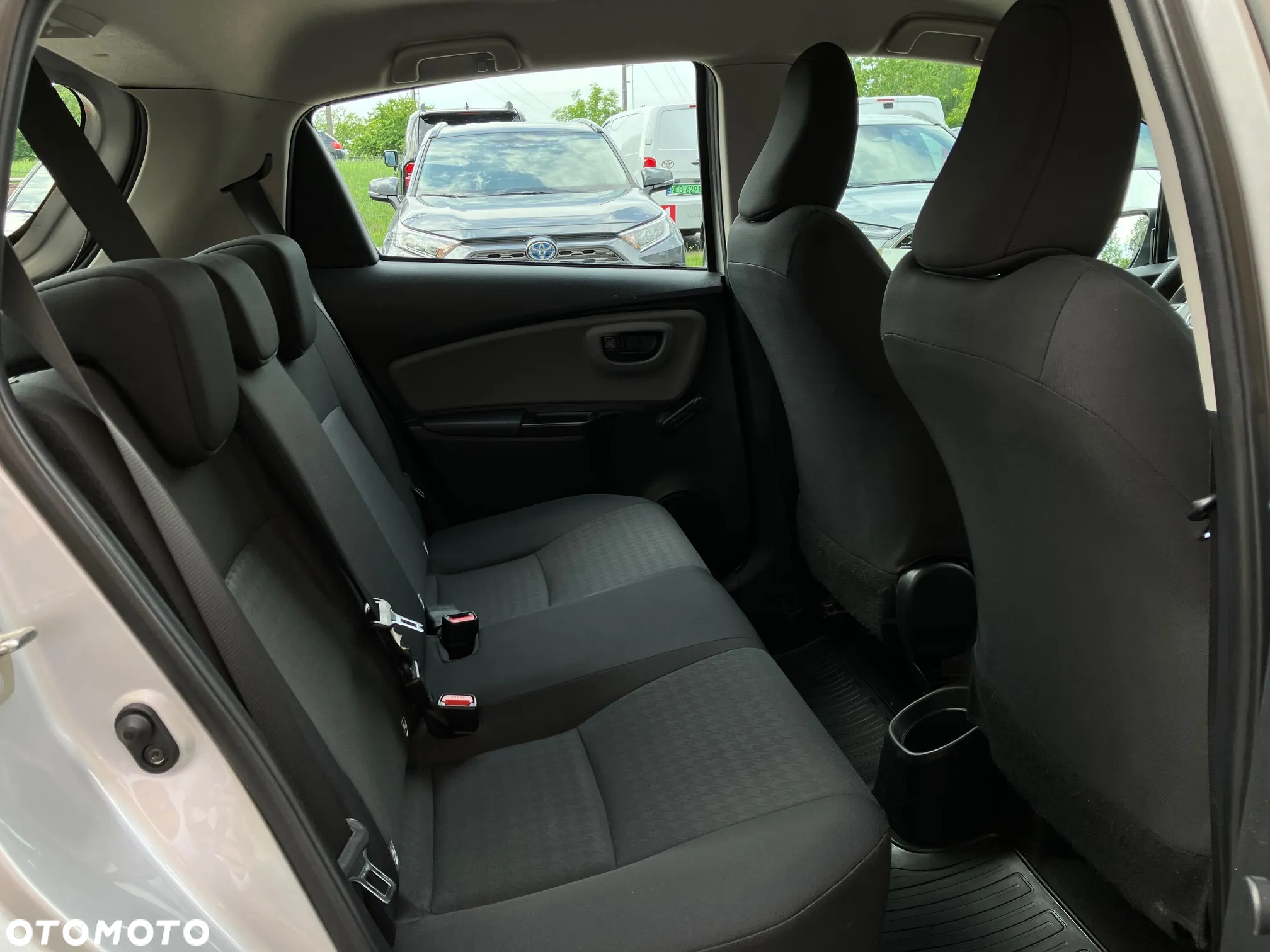 Toyota Yaris 1.5 Active - 11