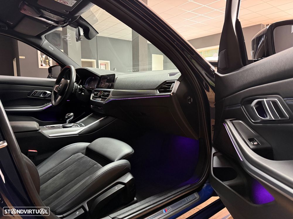 BMW 330 e Pack Desportivo M Auto - 12