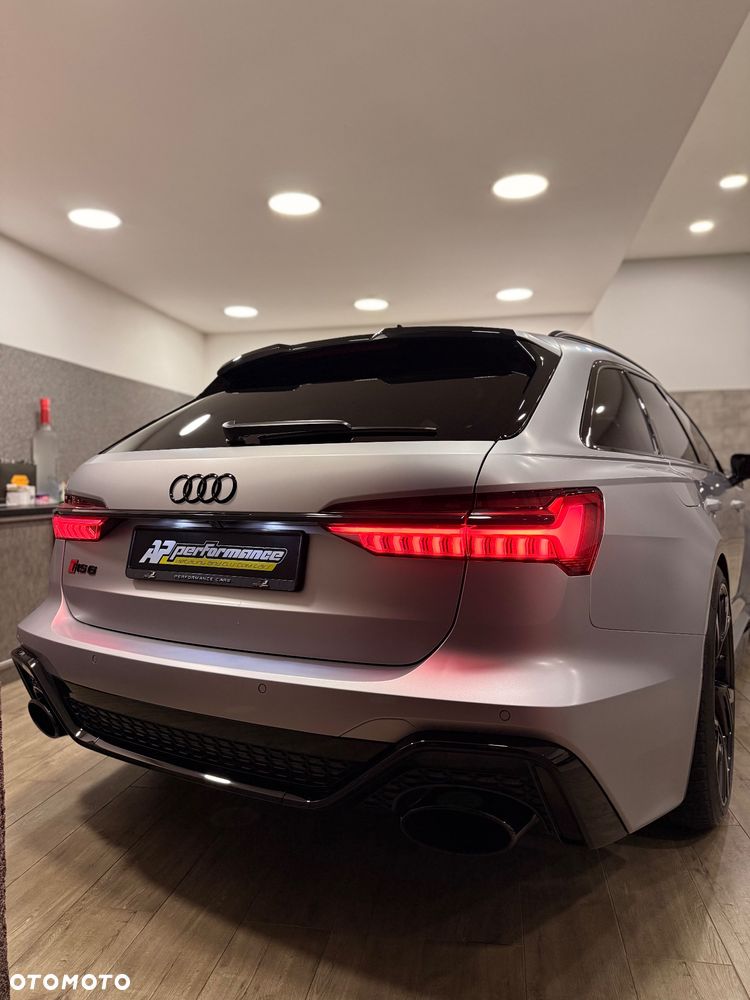 Audi RS6 Avant - 19