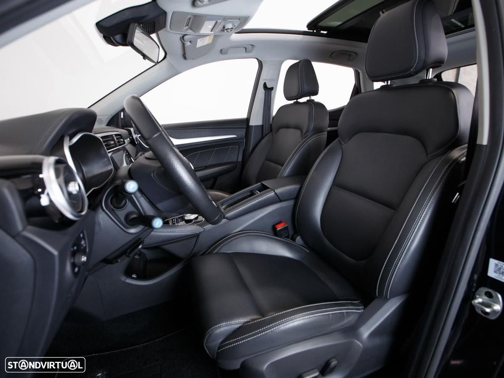 MG ZS EV 44.5 kWh Luxury - 9