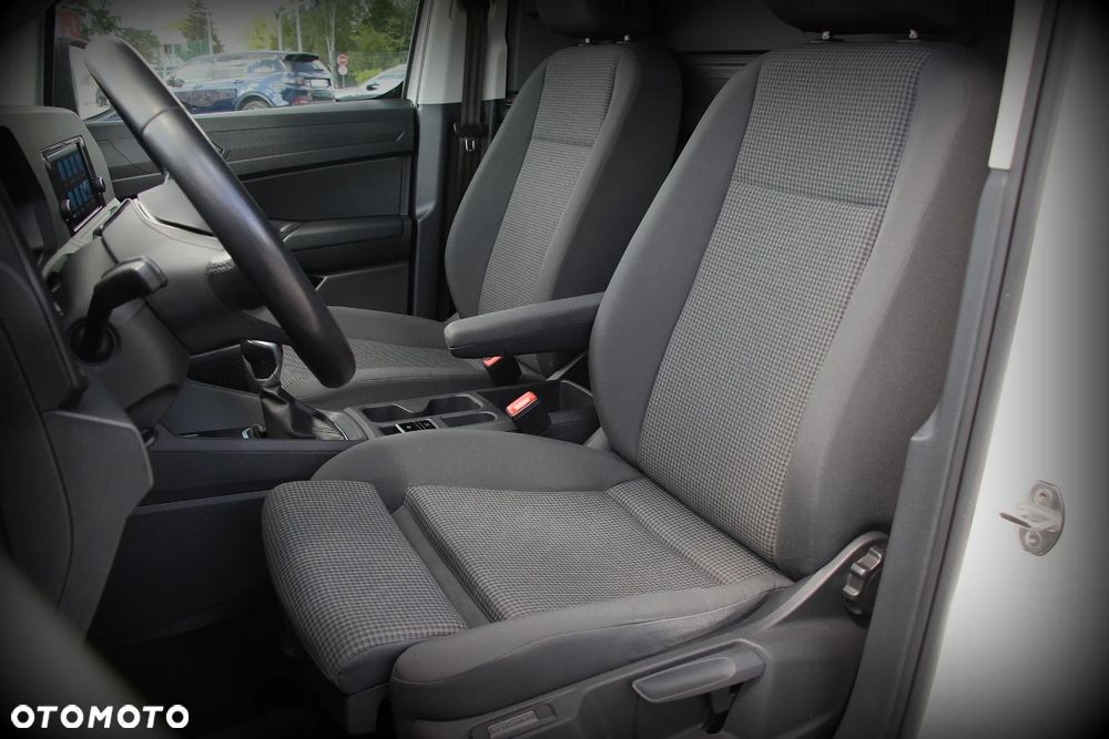 Volkswagen CADDY MAXI - 13