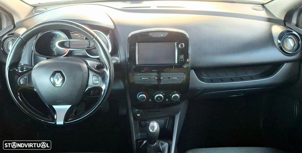 Renault Clio 1.5 dCi Dynamique S - 11