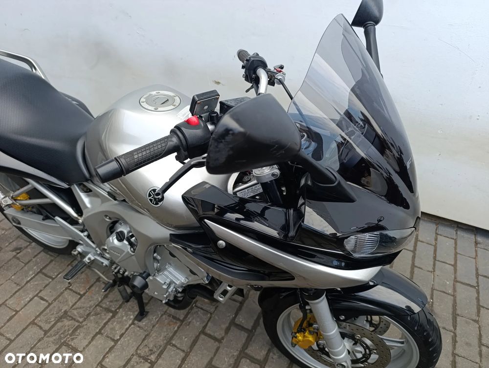 Yamaha FZ6 - 20