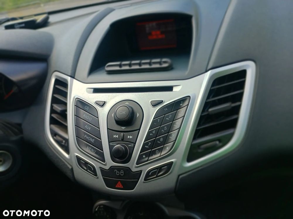 Ford Fiesta 1.25 Trend EU5 - 18