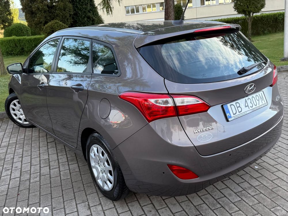 Hyundai i30 1.4 Premium - 24