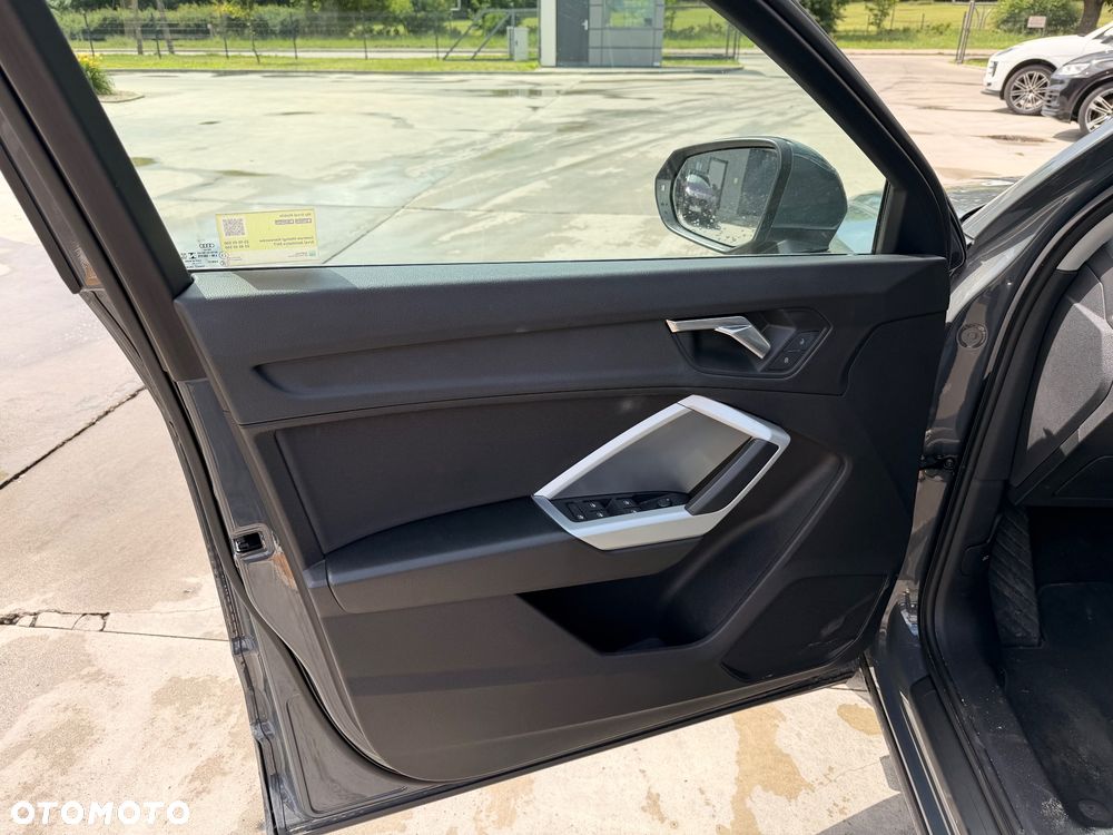 Audi Q3 40 TDI Quattro S Line S tronic - 13