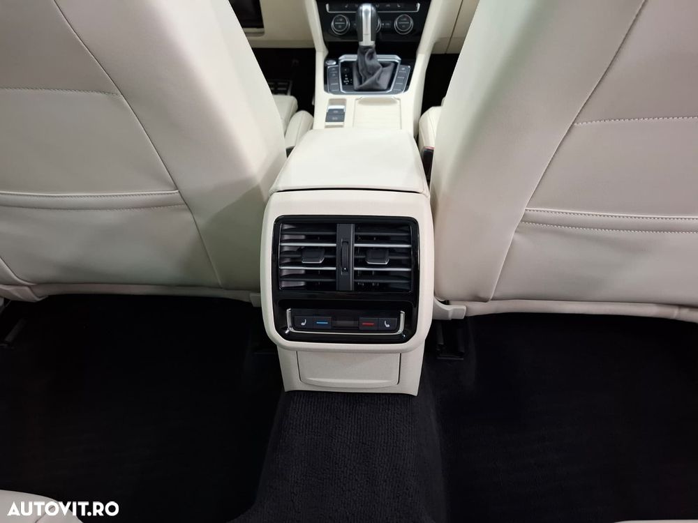 Volkswagen Passat - 9