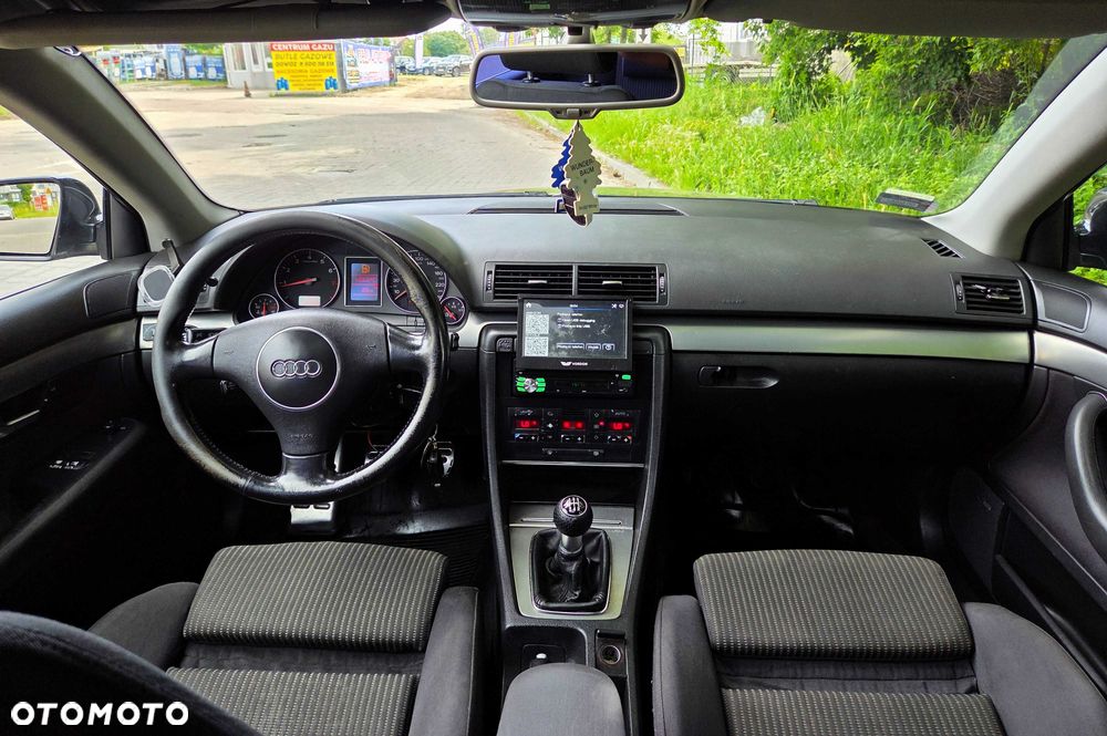 Audi A4 Avant - 8