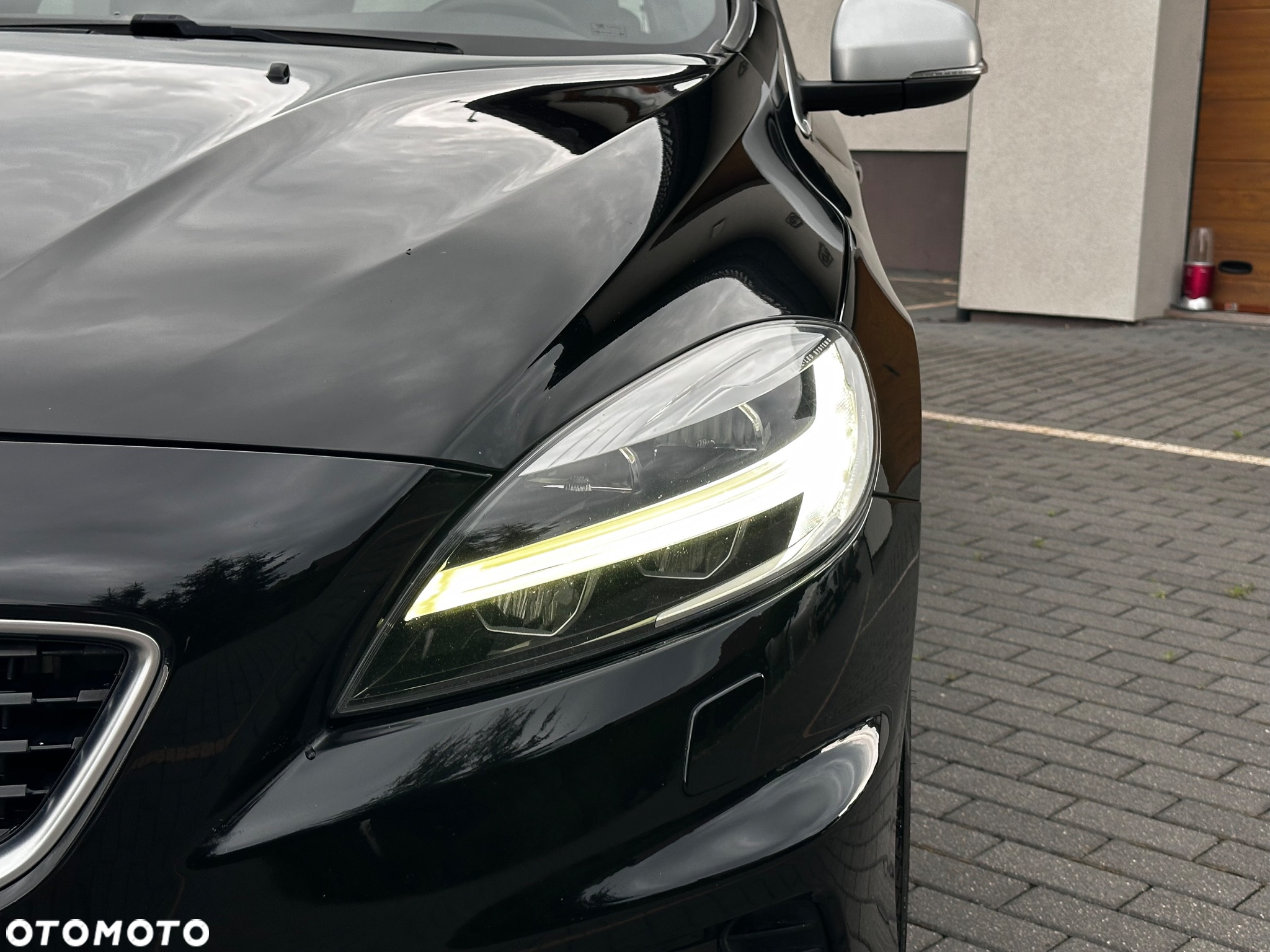 Volvo V40 D4 Drive-E Momentum - 3