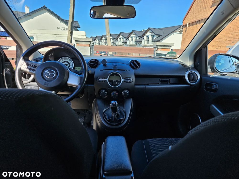 Mazda 2 1.3 Exclusive - 11