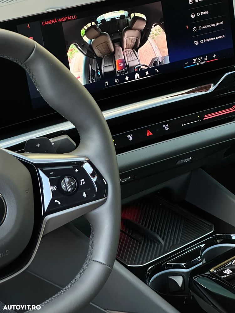 BMW Seria 5 520i AT MHEV - 38