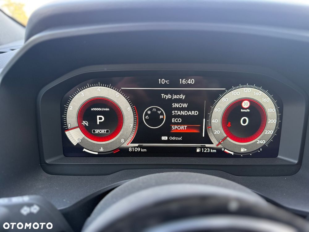 Nissan Qashqai 1.3 DIG-T MHEV 4x4 Tekna+ Xtronic - 37