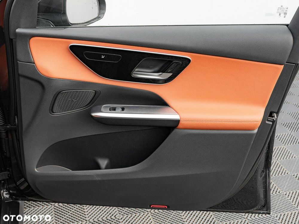 Mercedes-Benz GLC - 26