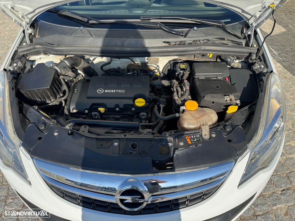 Opel Corsa 1.2 Cosmo - 21