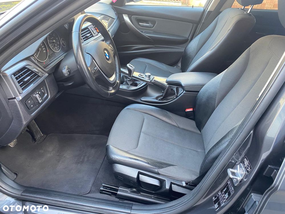 BMW Seria 3 320d Modern Line - 22