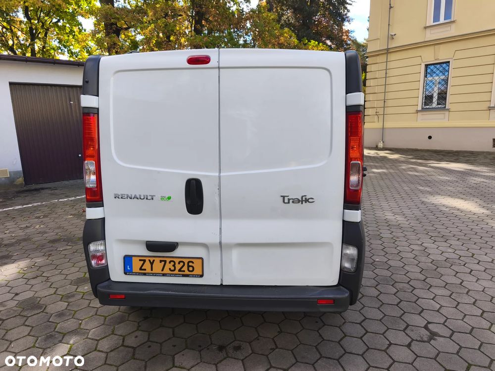 Renault Trafic Long L2H1 2.0dci Klima - 4