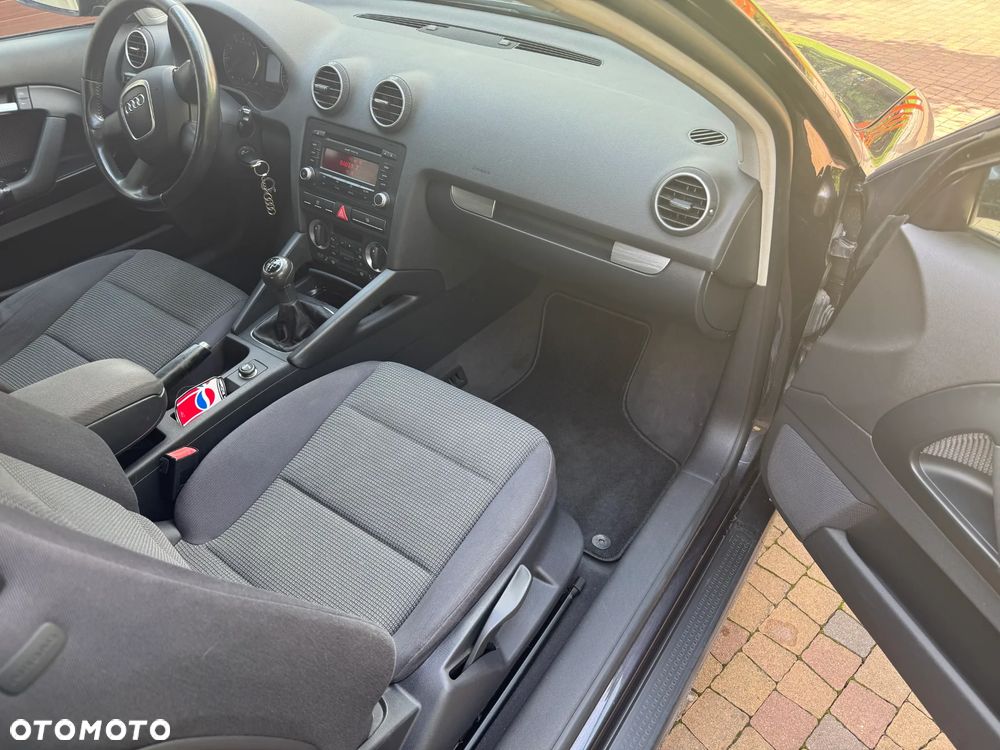 Audi A3 3-drzwiowe 1.6 Ambition - 14