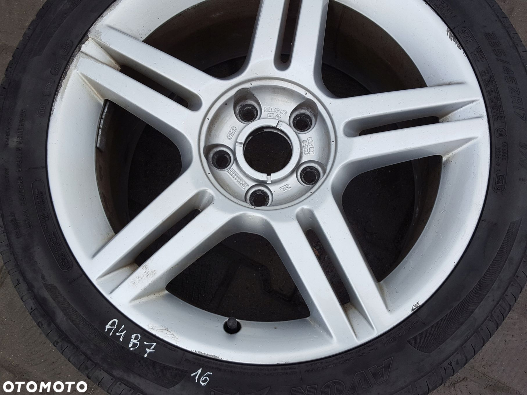 AUDI A4 B7 B6 FELGA ALUMINIOWA 17 5X112 8E0601025AS - 2