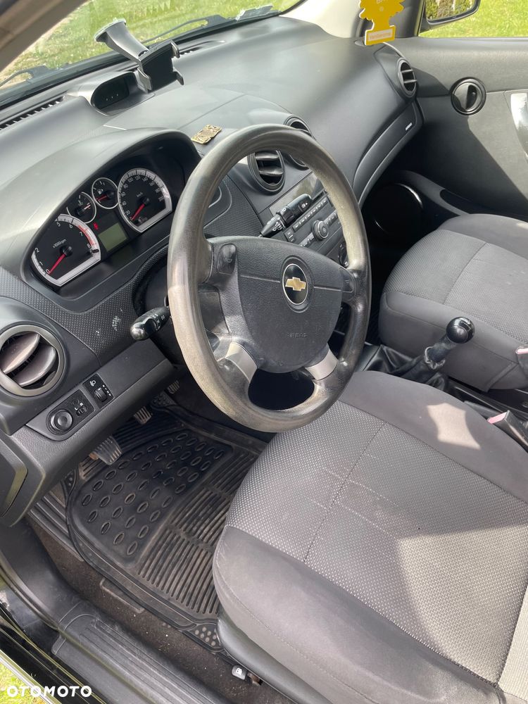 Chevrolet Aveo - 6