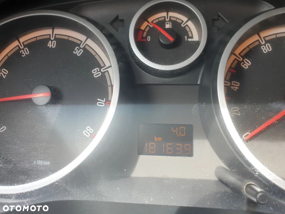 Opel Corsa 1.2 16V Enjoy - 13