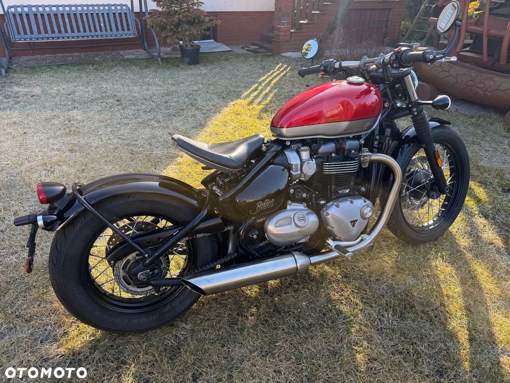 Triumph Bonneville Bobber - 9