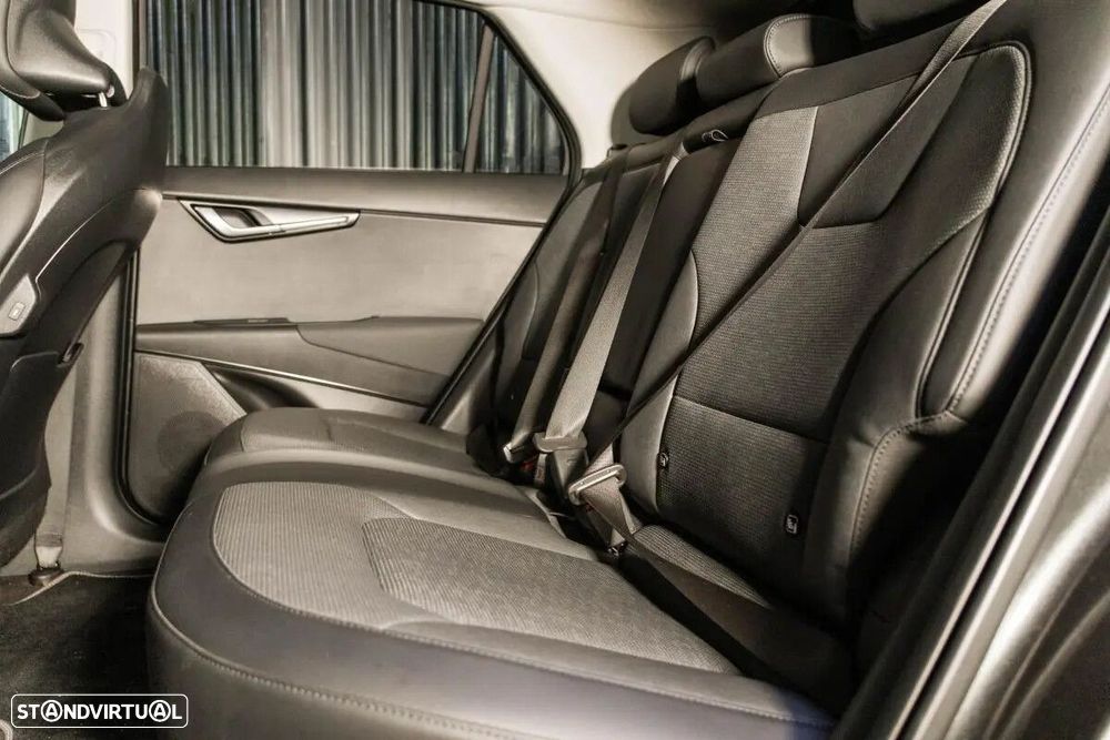 Kia Niro EV 64kWh Tech X - 45