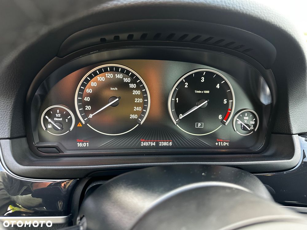 BMW Seria 5 - 12