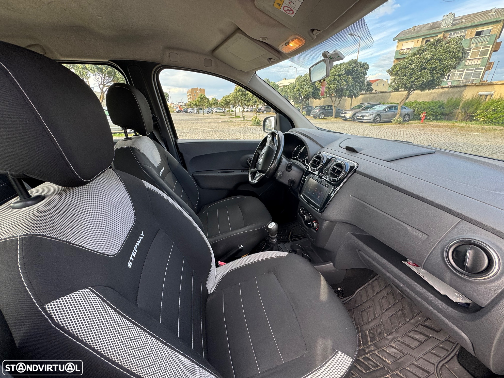 Dacia Lodgy 1.5 dCi Prestige 7L - 6