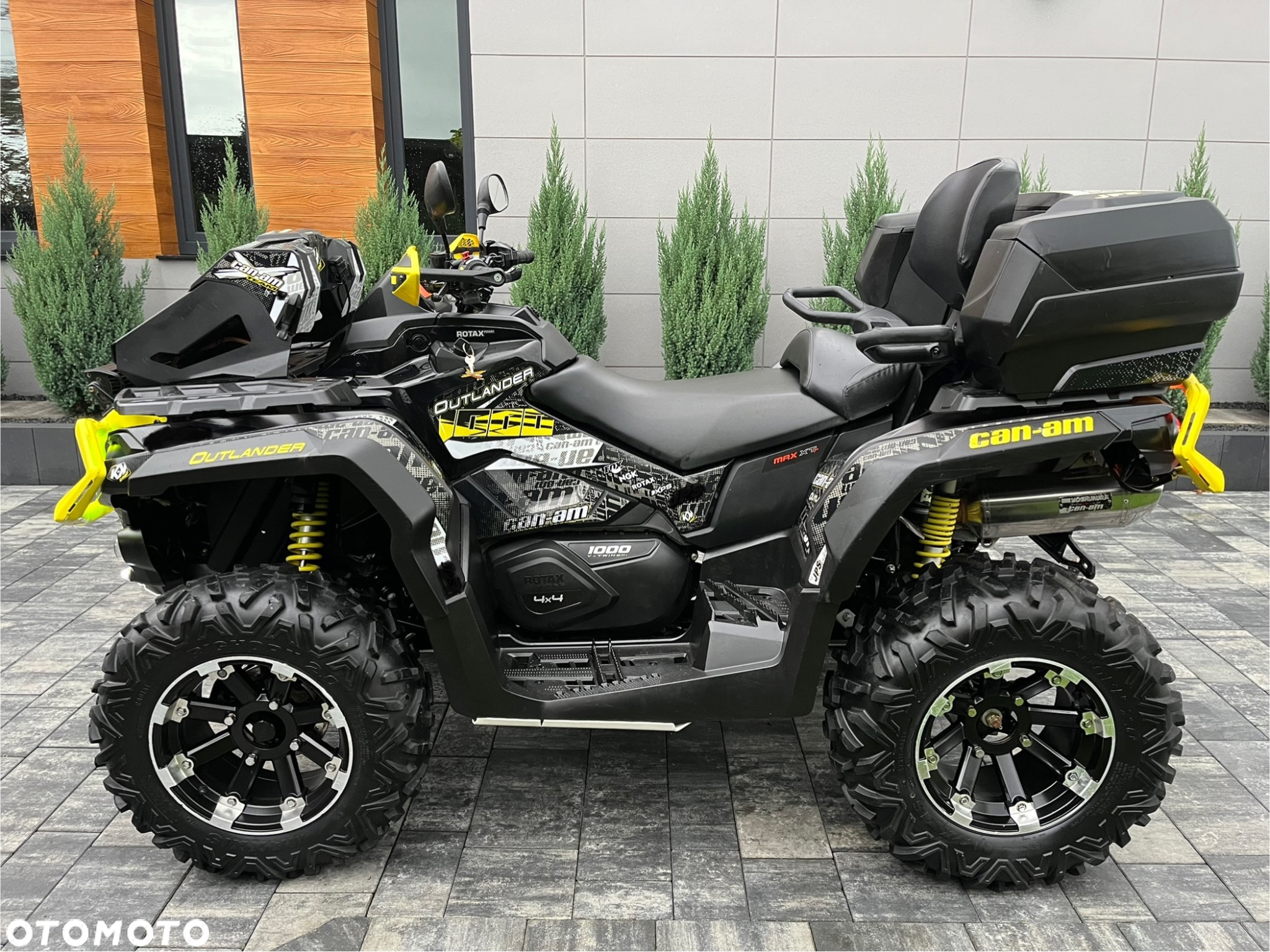 Can-Am Outlander Max