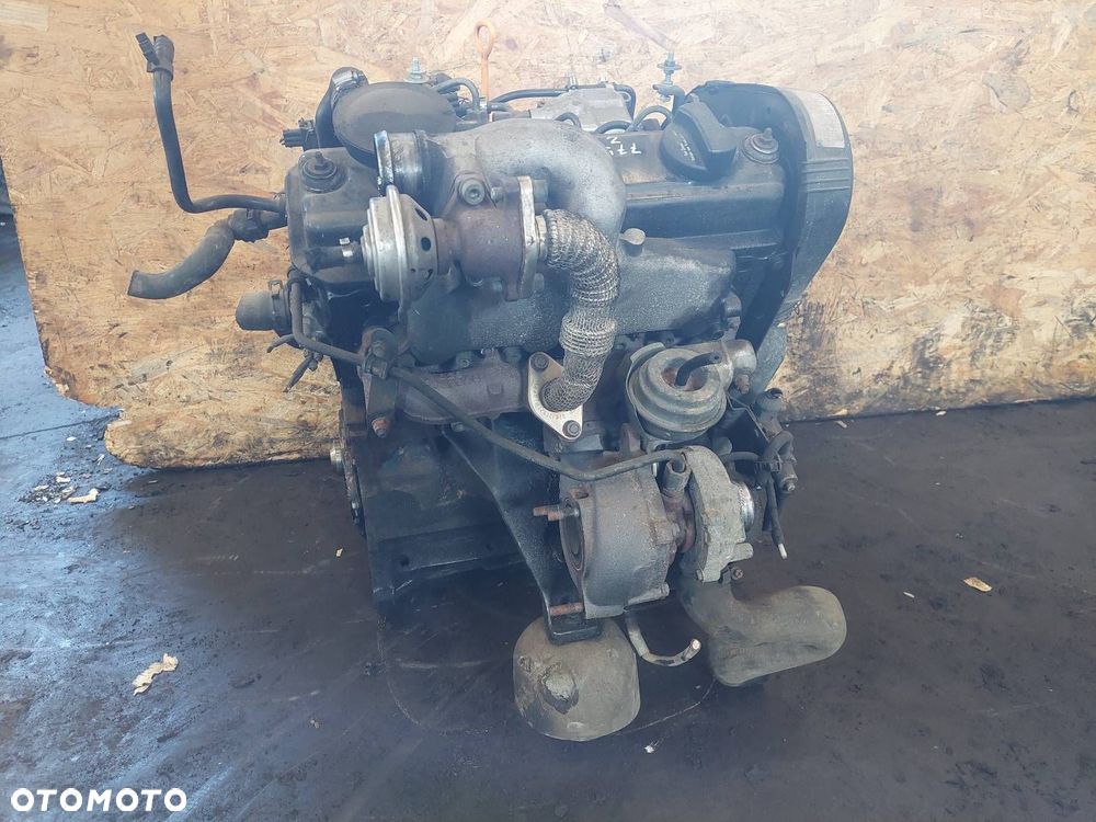 SILNIK DIESEL POMPA WTRYSKI TURBO PASSAT B5 AFN 1.9 TDI 110 KM 028130115A - 3