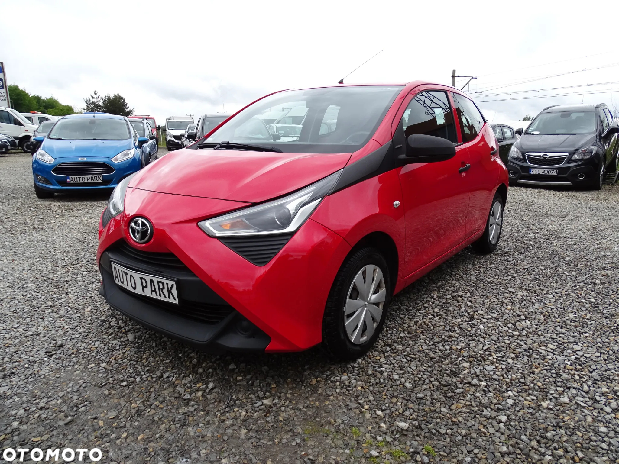 Toyota Aygo x-business - 4