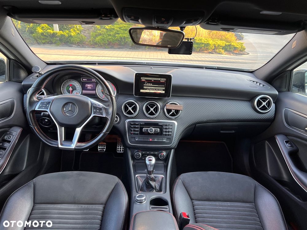 Mercedes-Benz Klasa A 180 AMG Line - 26