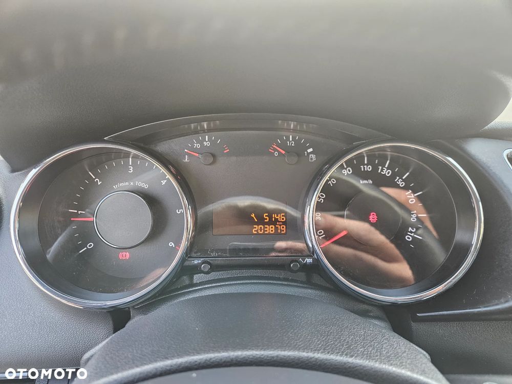 Peugeot 3008 1.6 HDi Premium - 24