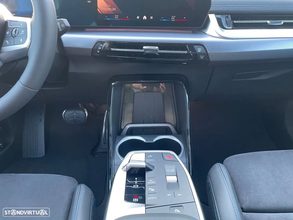 BMW iX1 xDrive30 Pack Desportivo M - 12