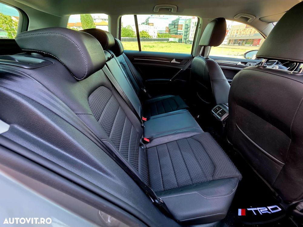 Volkswagen Golf - 7