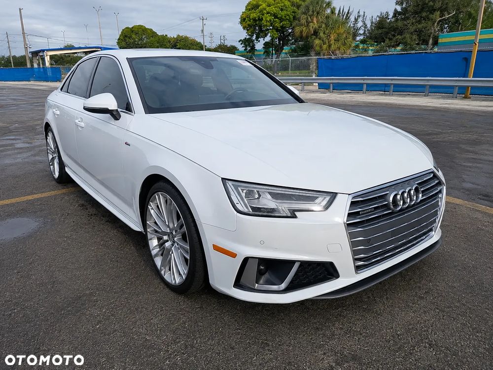 Audi A4 Limousine - 5