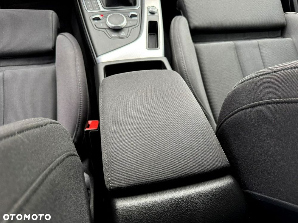 Audi A4 Avant 2.0 TDI ultra sport - 29