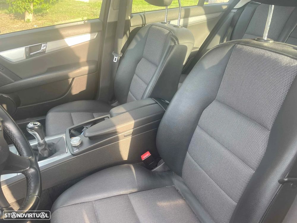 Mercedes-Benz C 220 Station CDI Avantgarde Edition - 24