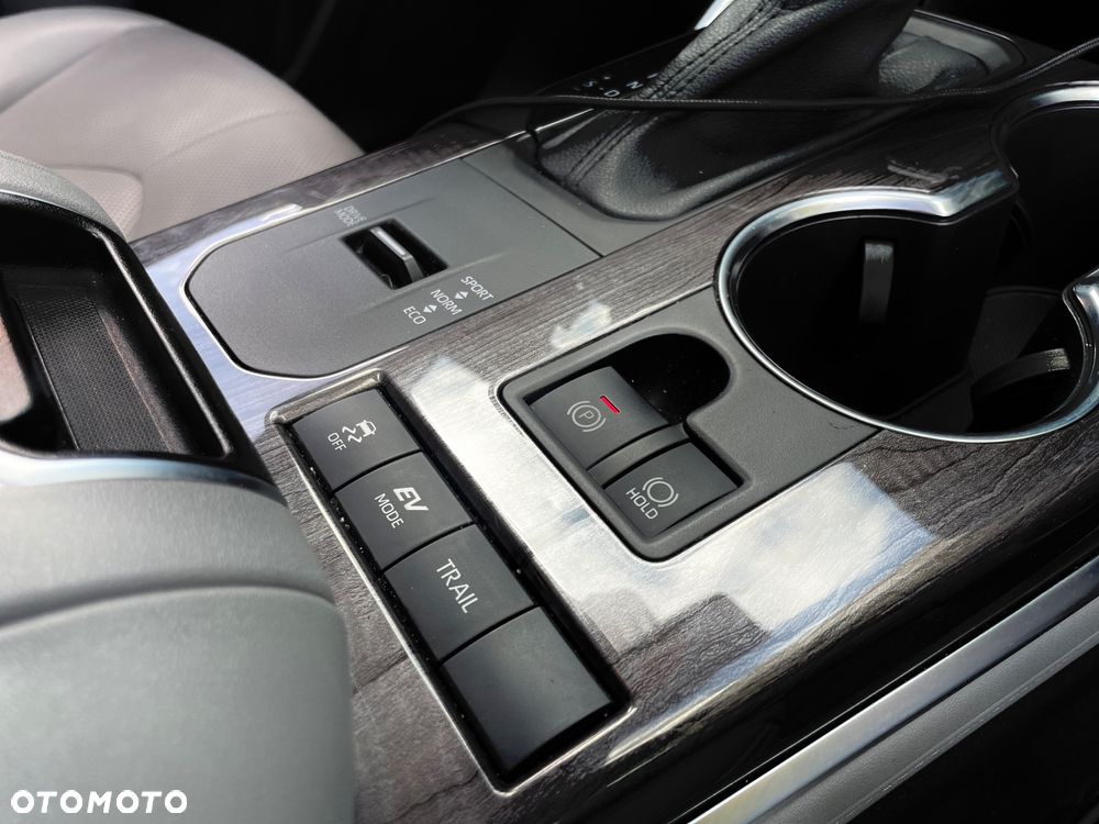 Toyota Highlander 2.5 Hybrid Executive - 36