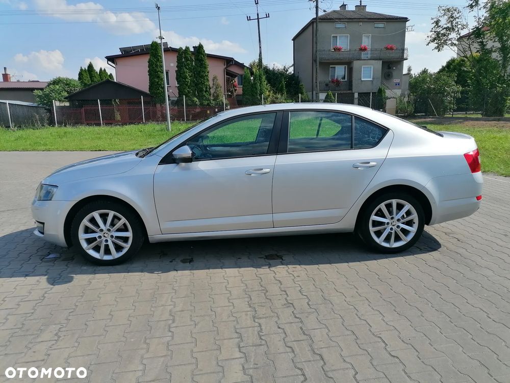 Skoda Octavia 1.8 TSI Style DSG - 2
