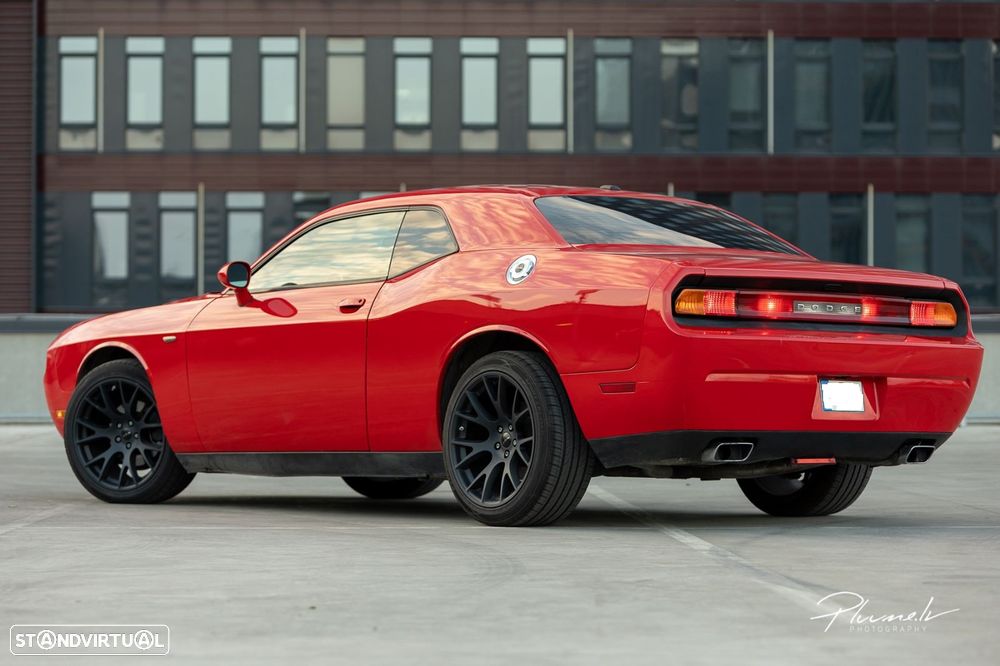 Dodge Challenger - 3
