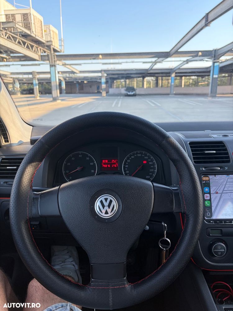 Volkswagen Golf 1.6 Comfortline - 15