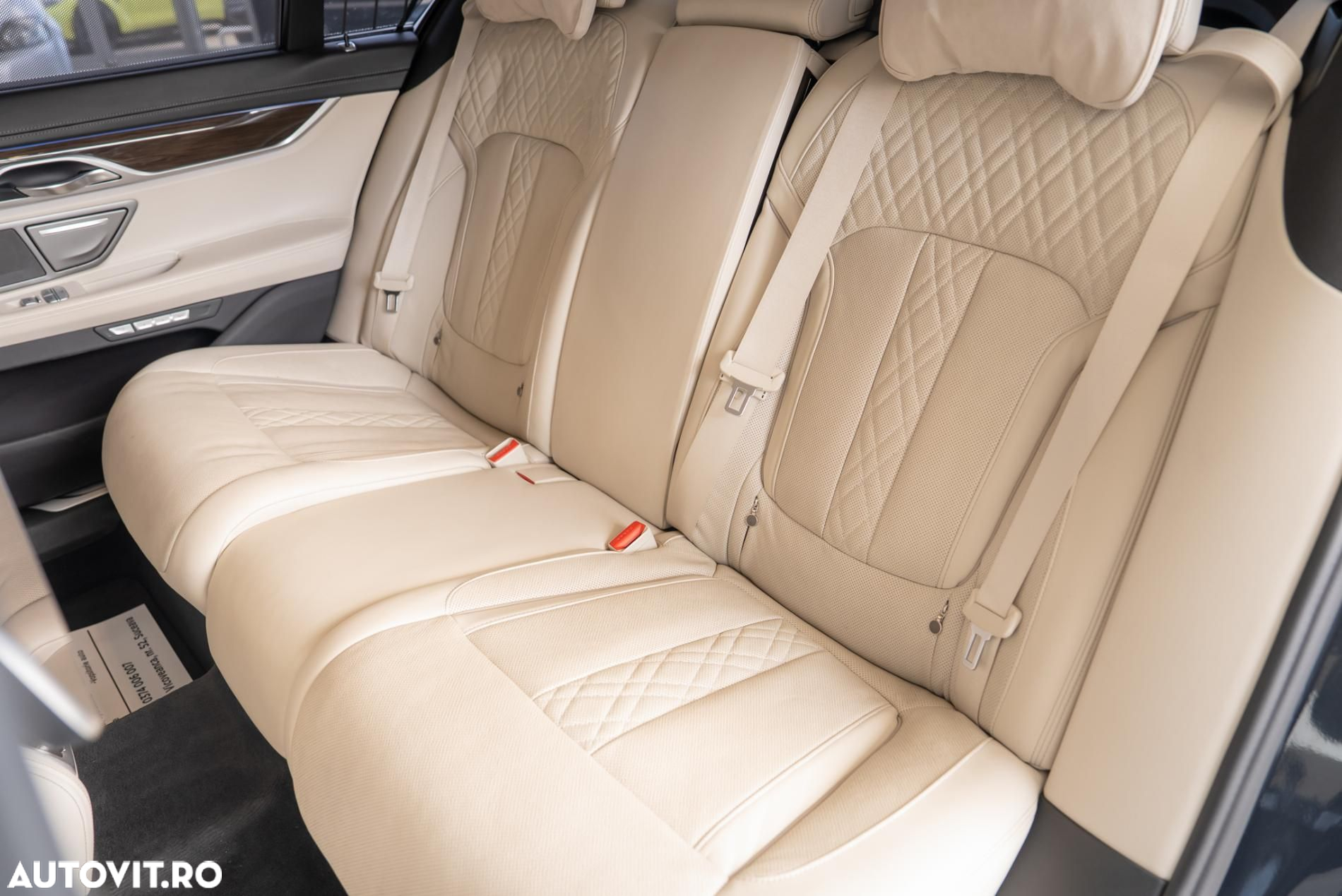 BMW Seria 7 - 22