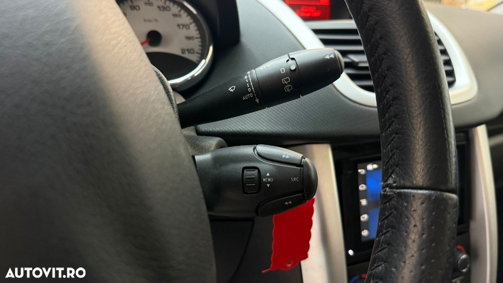 Peugeot 207 120 Automatik Sport - 21