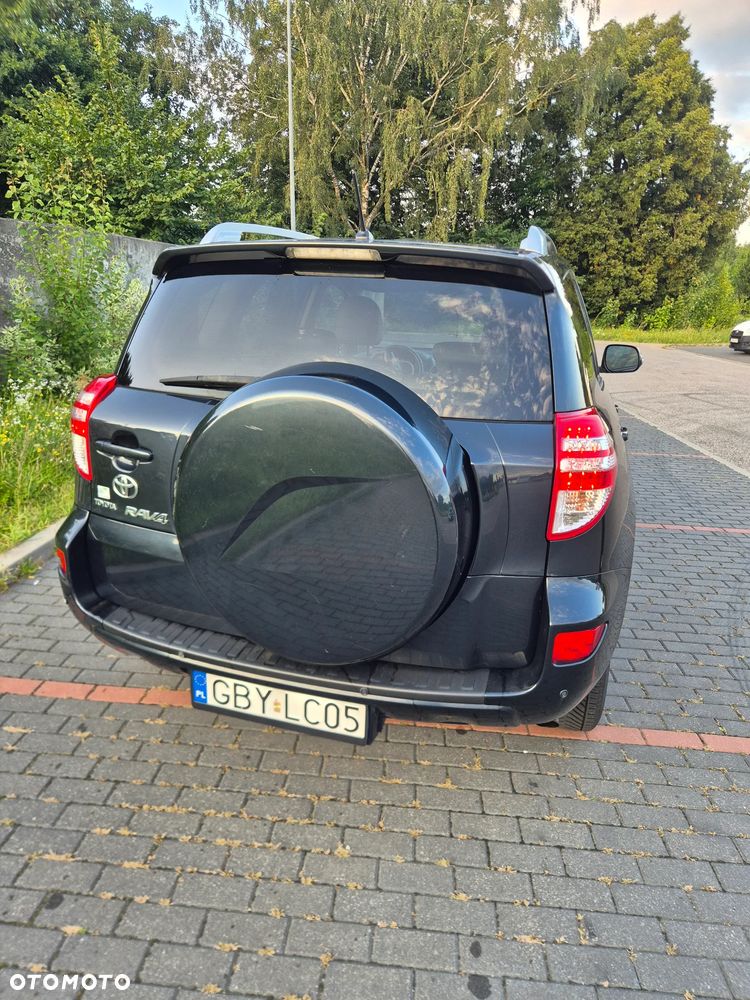 Toyota RAV4 - 4